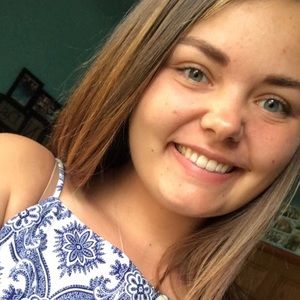 Meet your Posher, Valerie